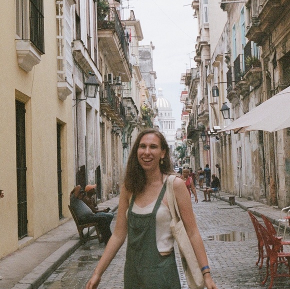 Meet your Posher, Kristina - Picture 1 of 1